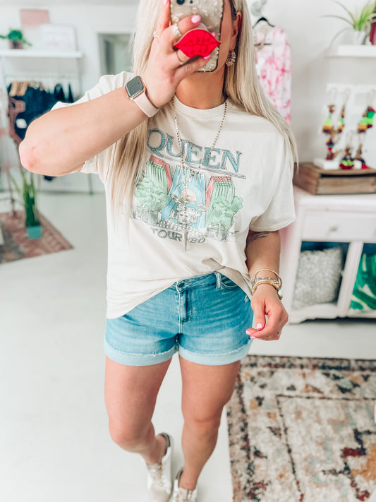 Queen Tee