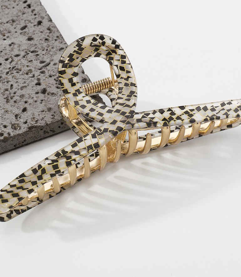 Large Loop Claw Clip