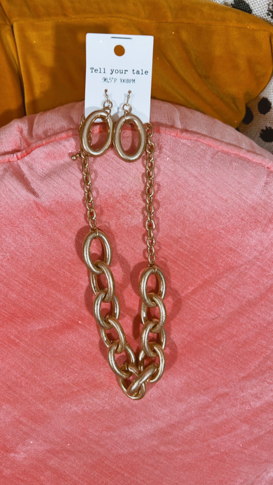 Metal Link Necklace