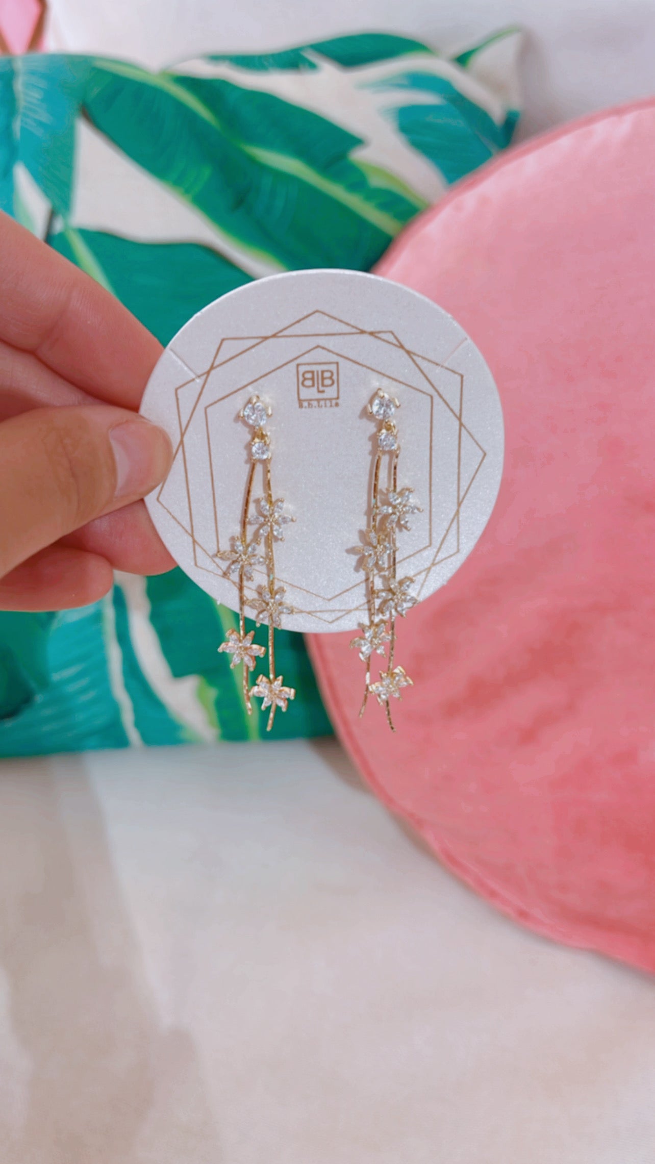 Hello Ms. Daisy Earrings