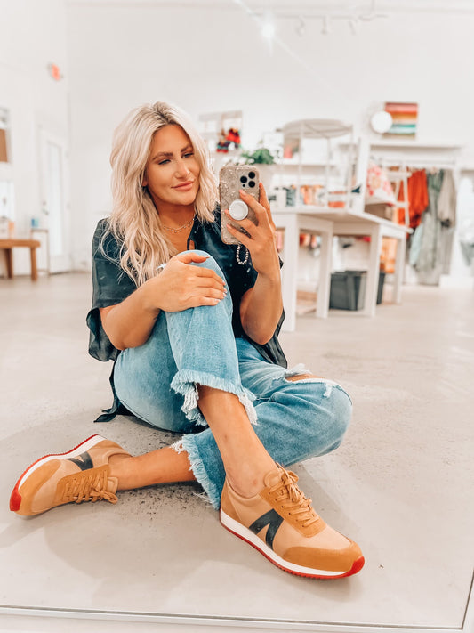Mia Kable Sneakers