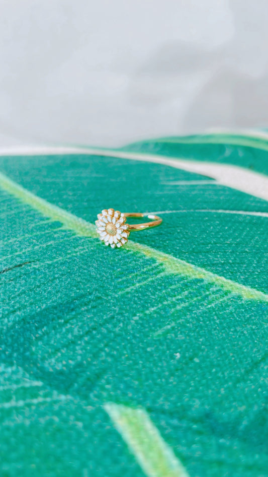 Wildflower Ring - White