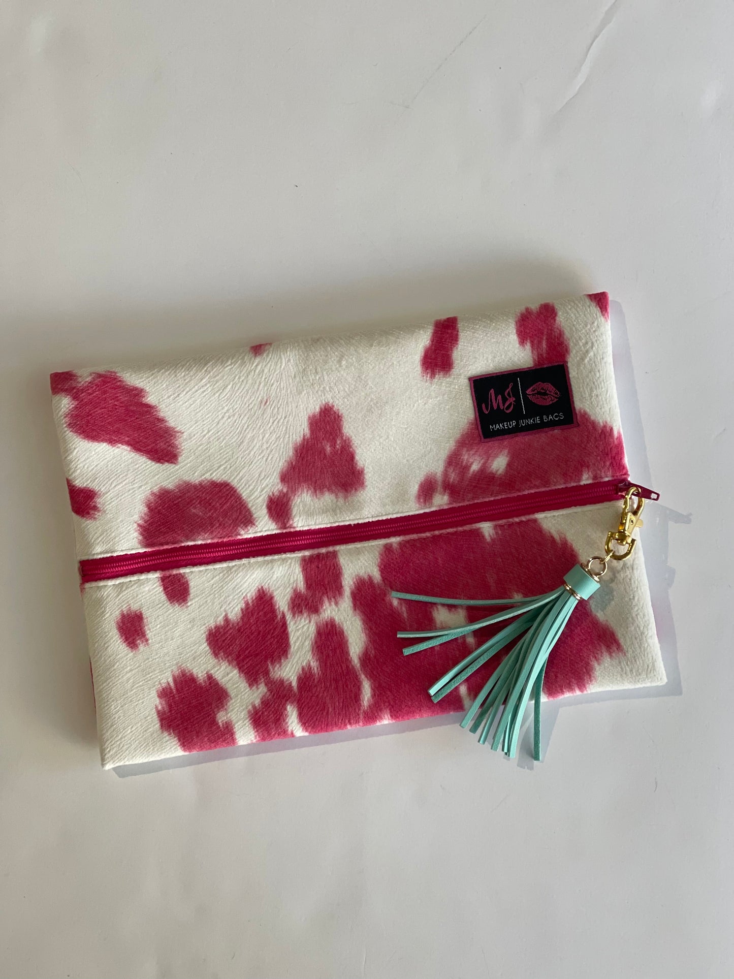 Makeup Junkie- Bonnie and Hide Hot Pink