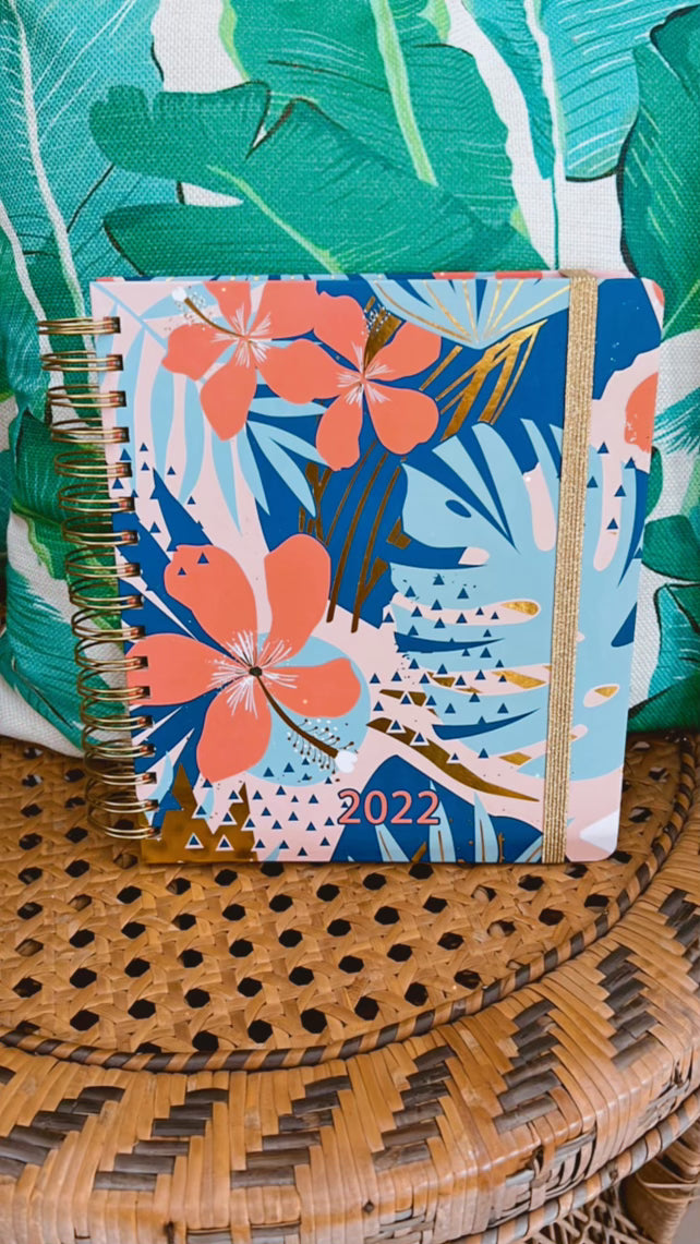Jadelynn Brooke 22-23 Planner- Floral Palm
