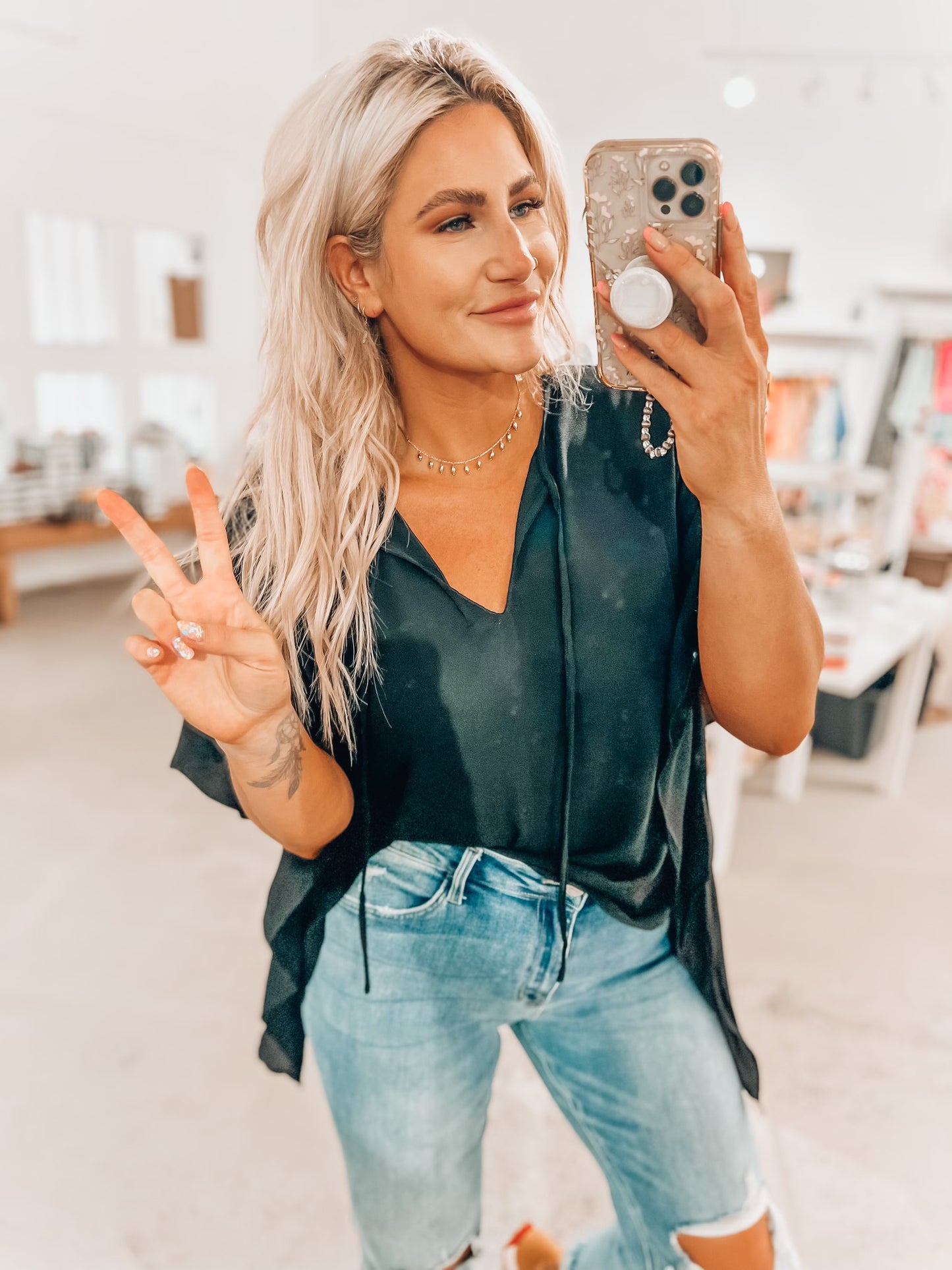 Winnie Black Top