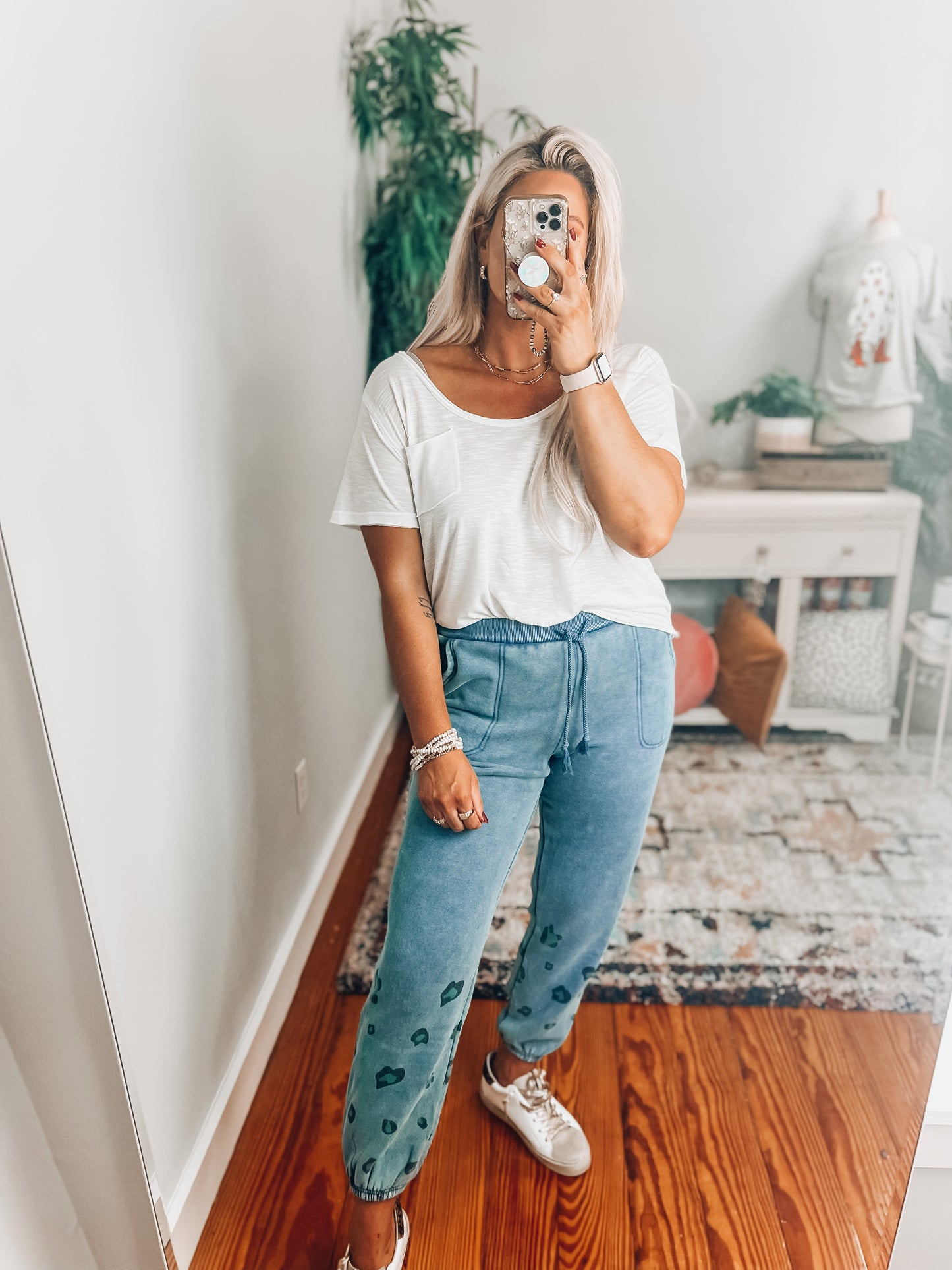 Vintage Leo Joggers