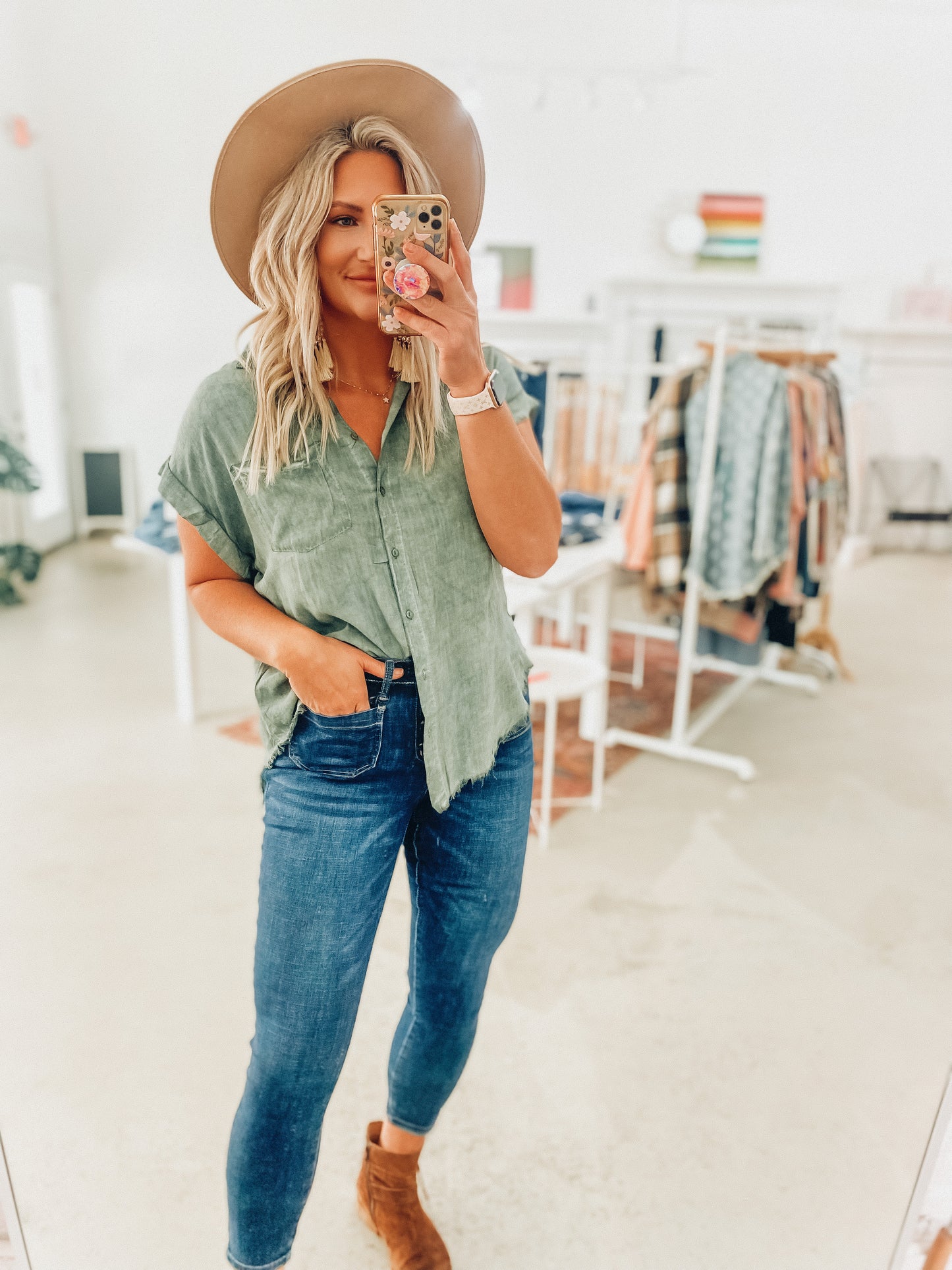 Sloan Button Top
