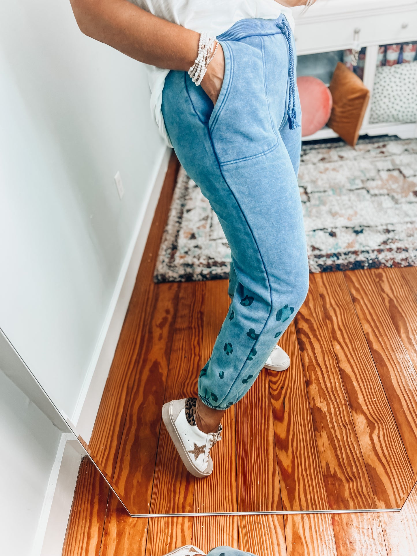 Vintage Leo Joggers