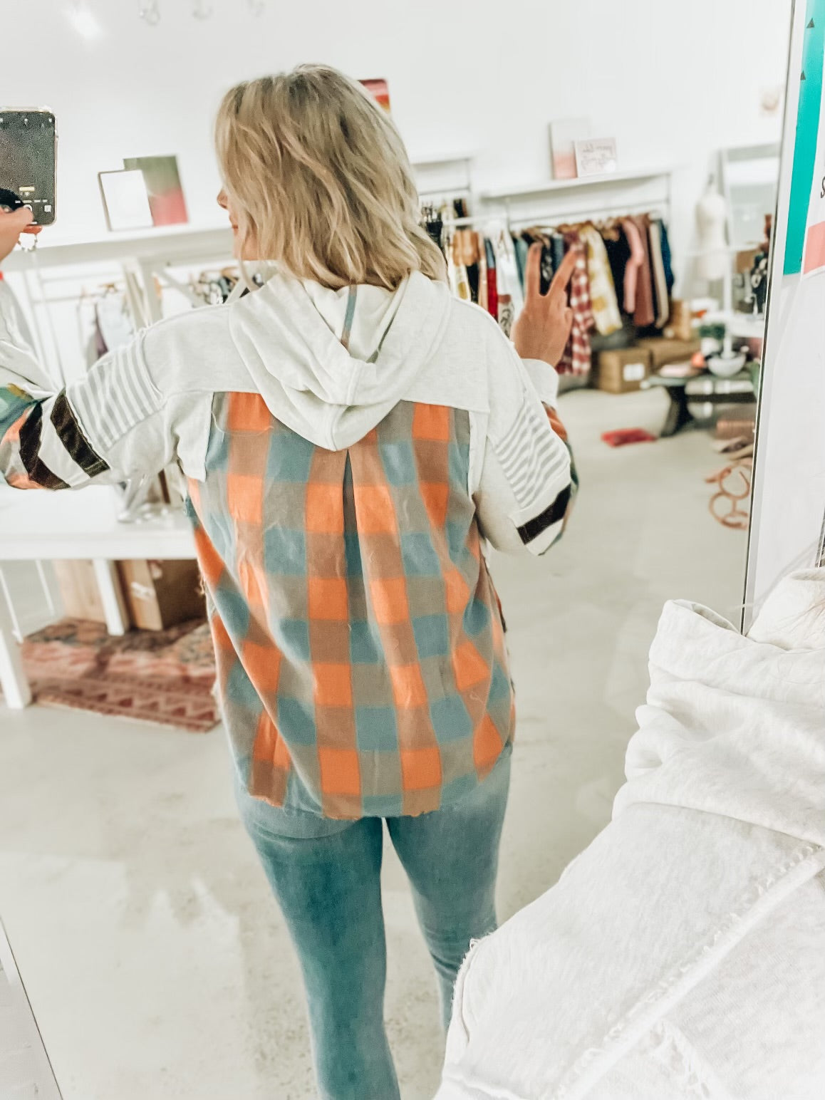 Shadi Plaid Pullover
