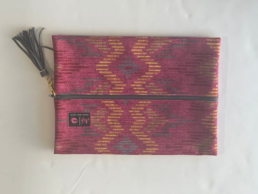 Makeup Junkie- Raspberry