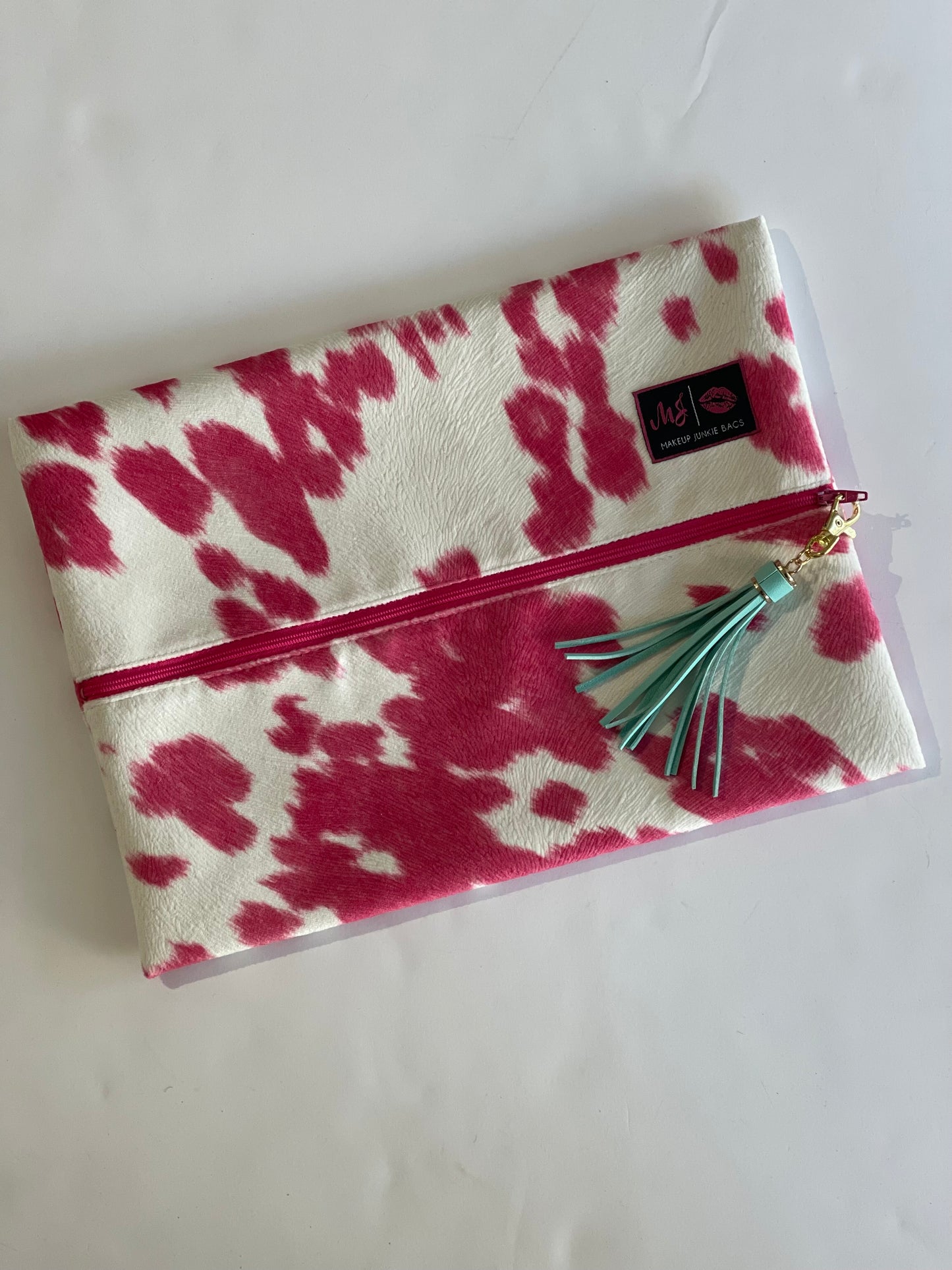 Makeup Junkie- Bonnie and Hide Hot Pink