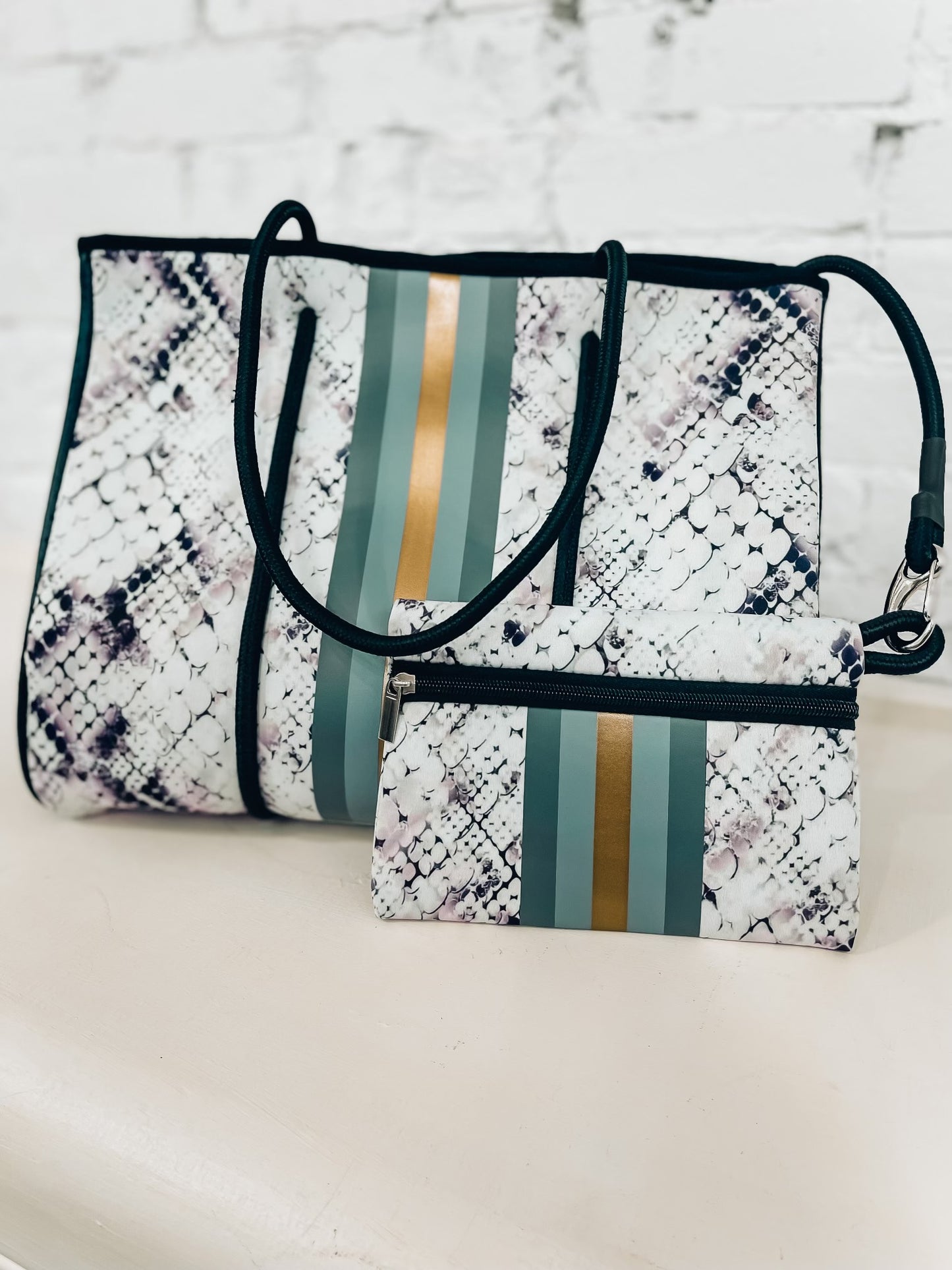 Neoprene Tote Set Snake