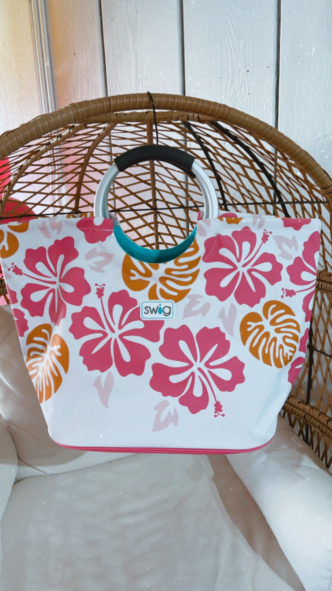 Island Bloom Loopi Tote