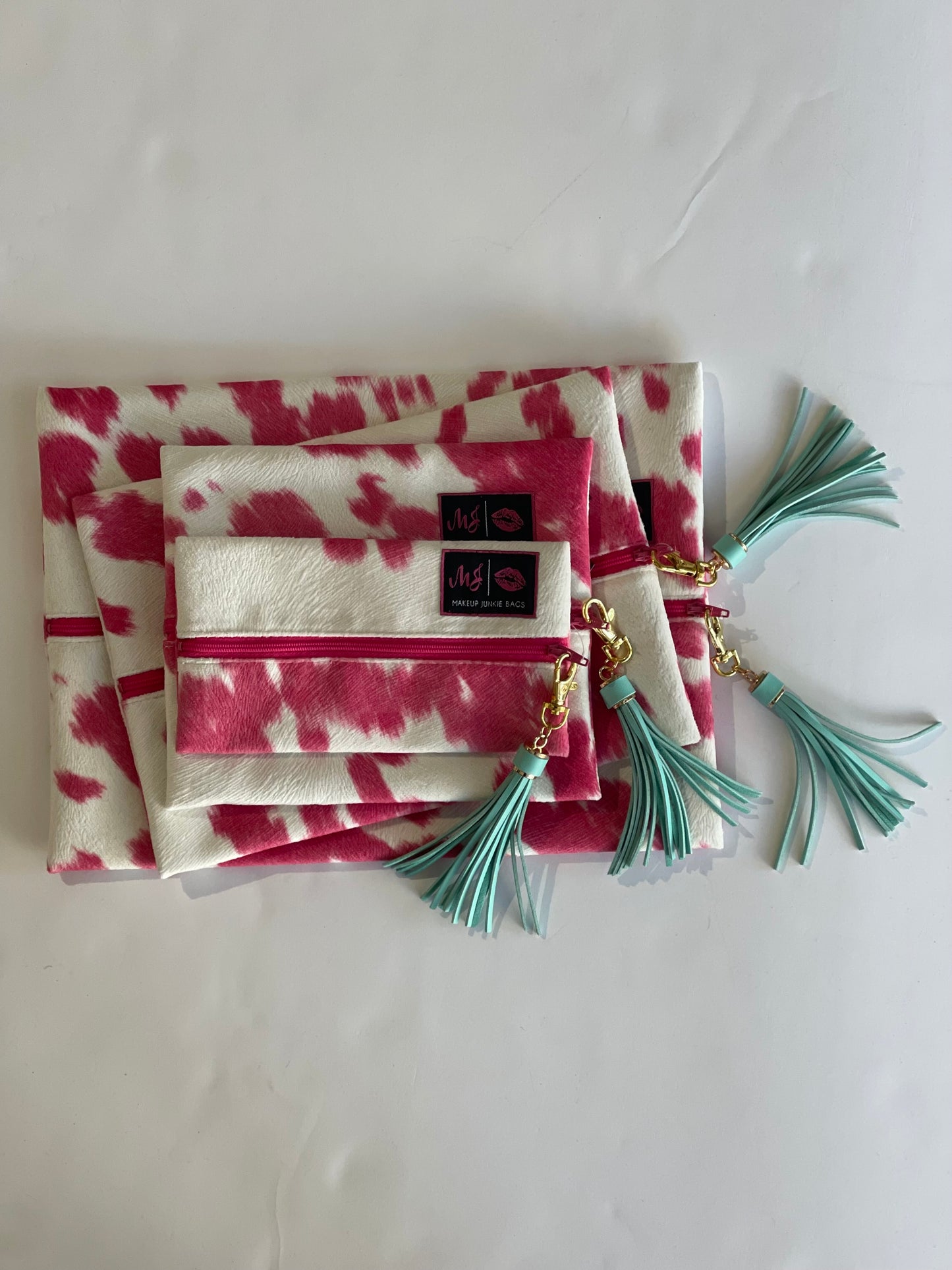 Makeup Junkie- Bonnie and Hide Hot Pink