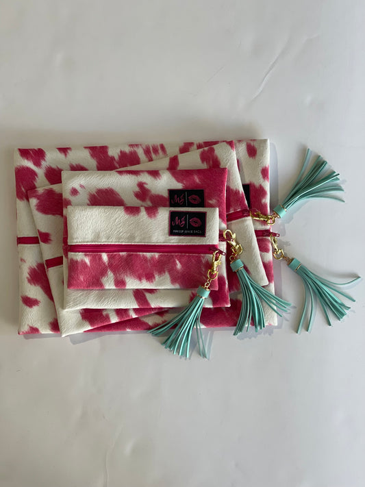 Makeup Junkie- Bonnie and Hide Hot Pink
