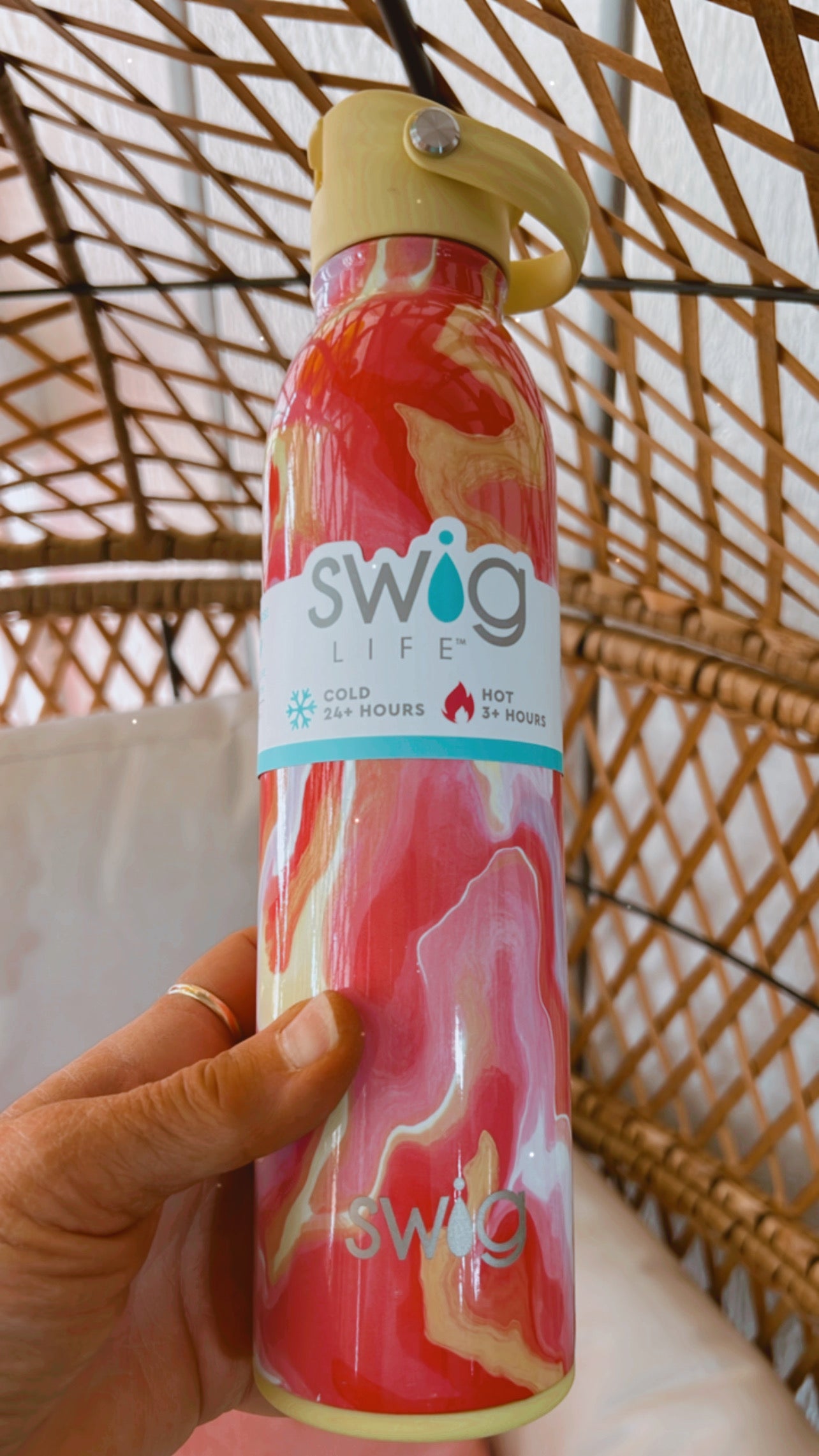 Pink Lemonade + Sip Bottle