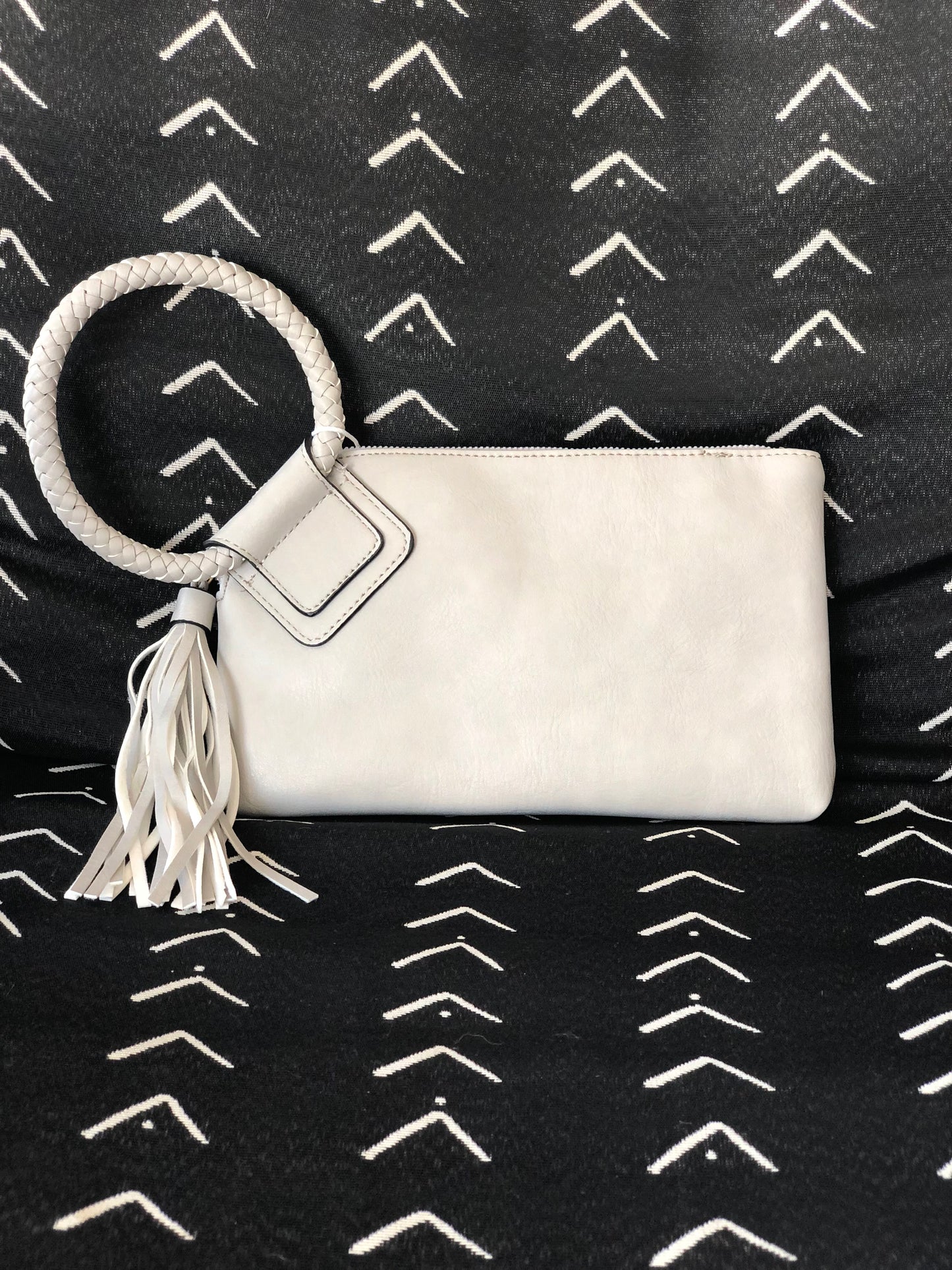 The Cavalari Wristlet- Gray