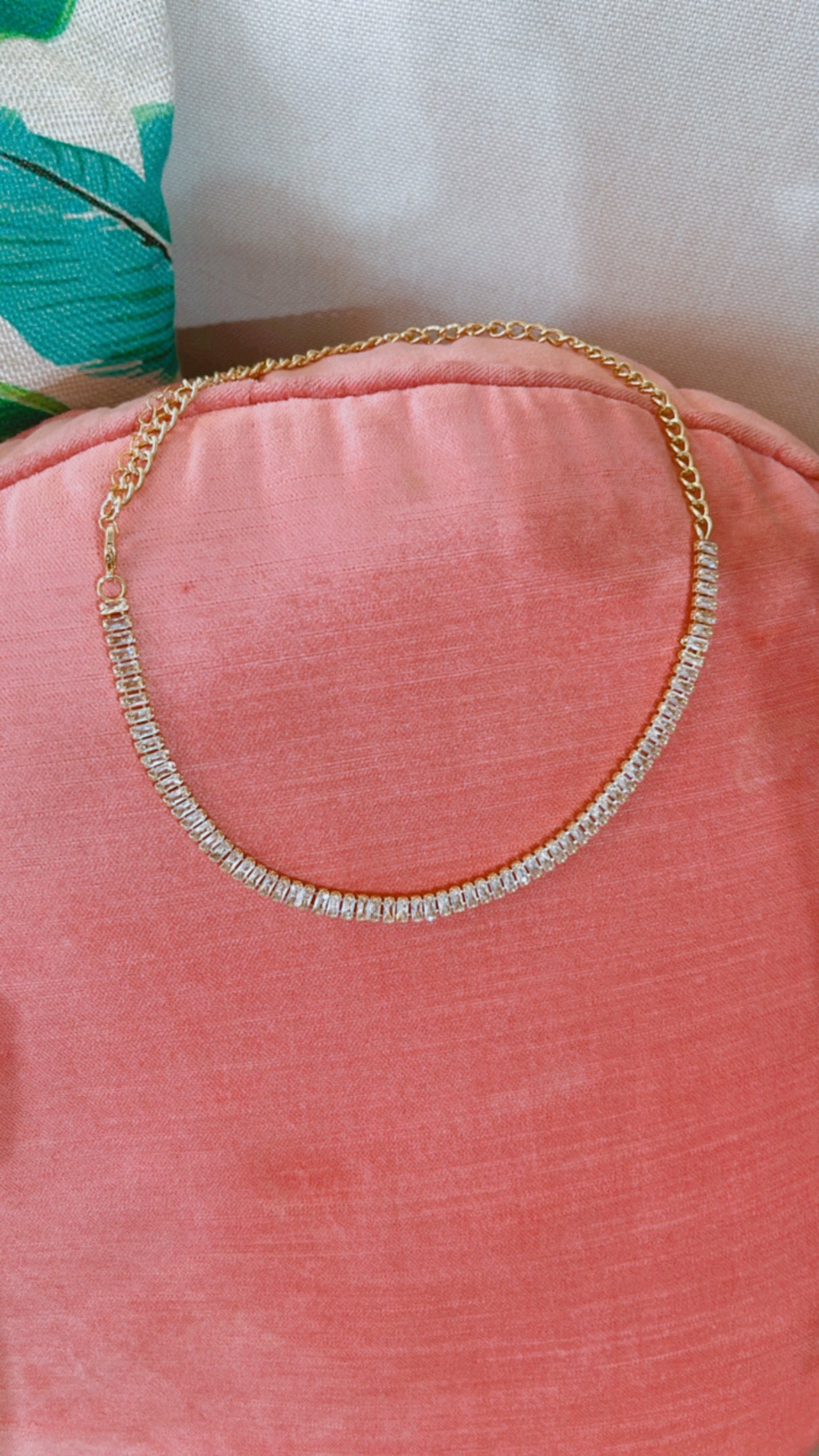 It's Tricky Necklace
