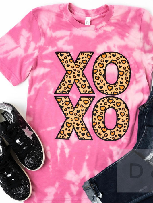 XOXO Leo Hearts Bleached Tee