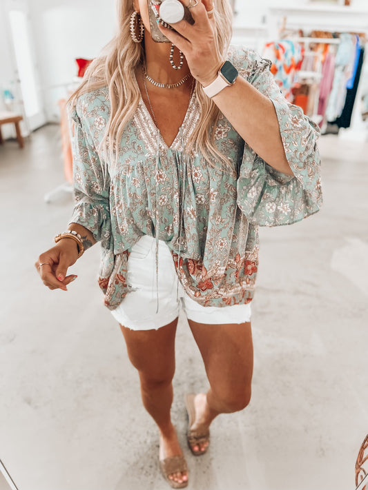 Lakyn Sage Floral Top
