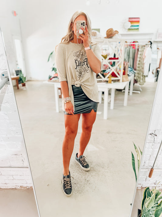 Every Little Thing Tee