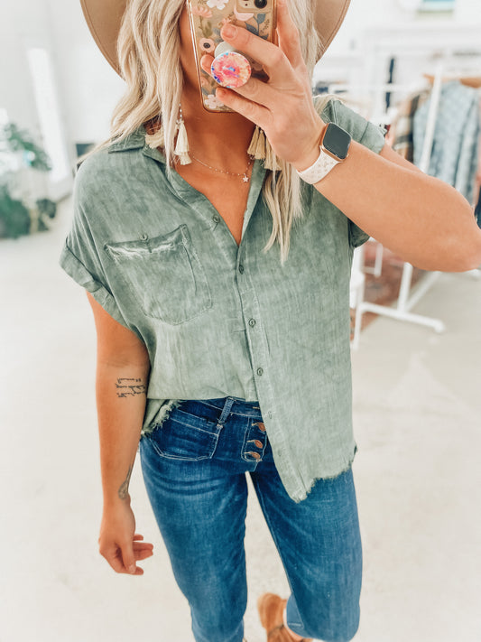 Sloan Button Top